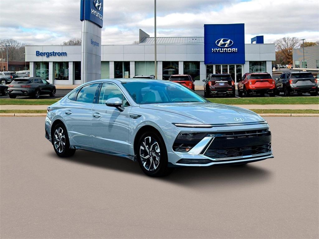 new 2025 Hyundai Sonata car, priced at $28,616