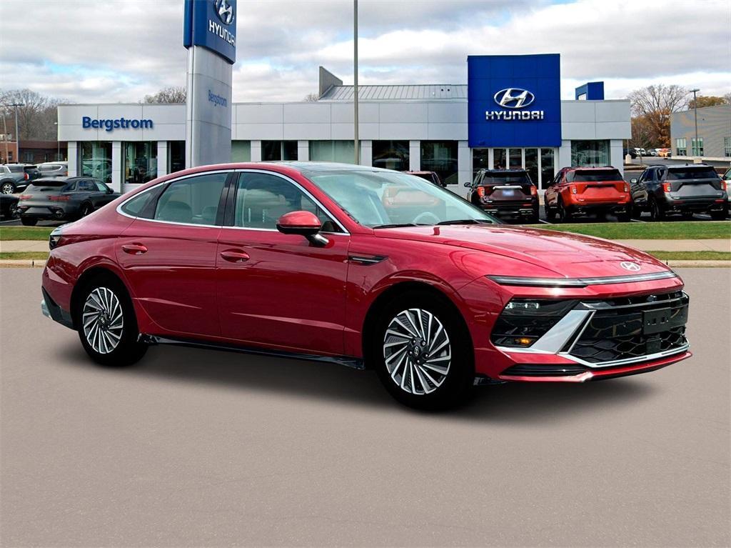 new 2025 Hyundai Sonata Hybrid car, priced at $37,101