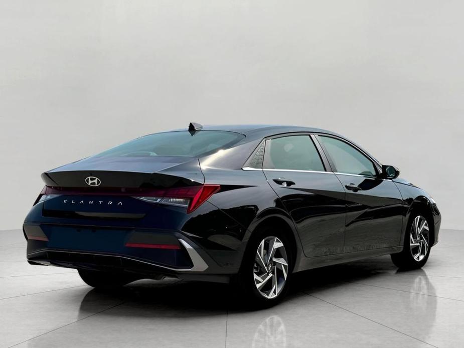 new 2025 Hyundai Elantra car, priced at $25,701