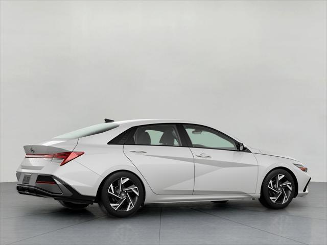 new 2024 Hyundai Elantra car, priced at $26,234