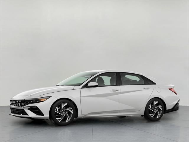 new 2024 Hyundai Elantra car, priced at $26,234