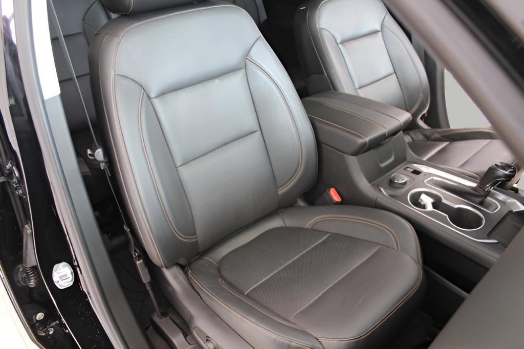 used 2019 Chevrolet Traverse car, priced at $23,893