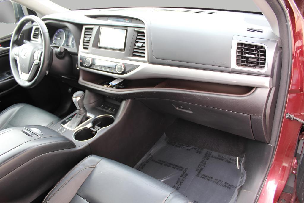 used 2018 Toyota Highlander car, priced at $18,803