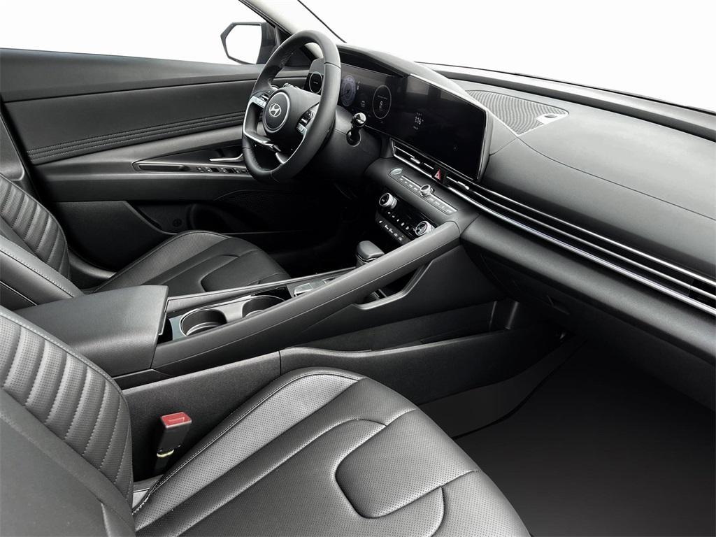 new 2025 Hyundai Elantra car, priced at $25,974