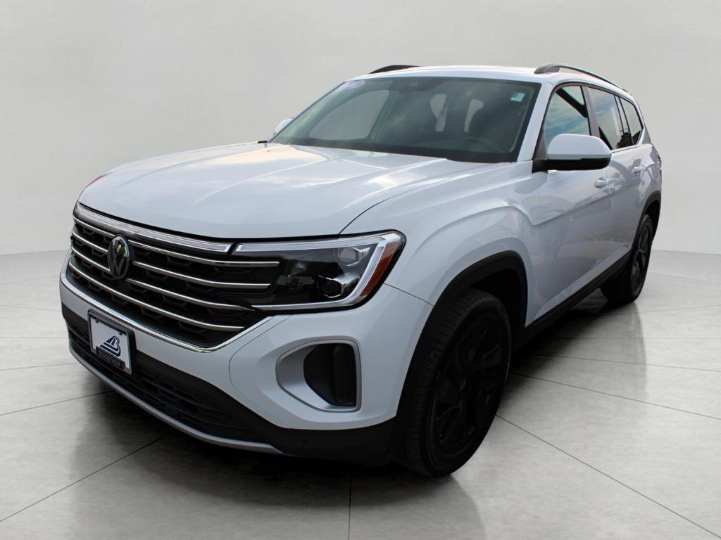 used 2024 Volkswagen Atlas car, priced at $32,346