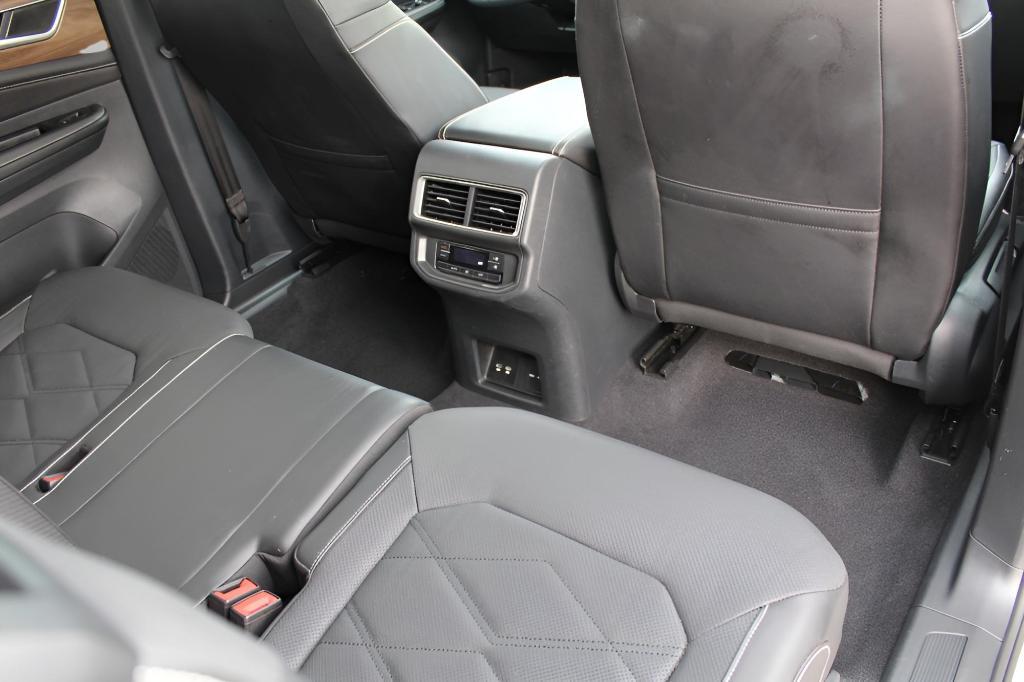 used 2024 Volkswagen Atlas car, priced at $32,346