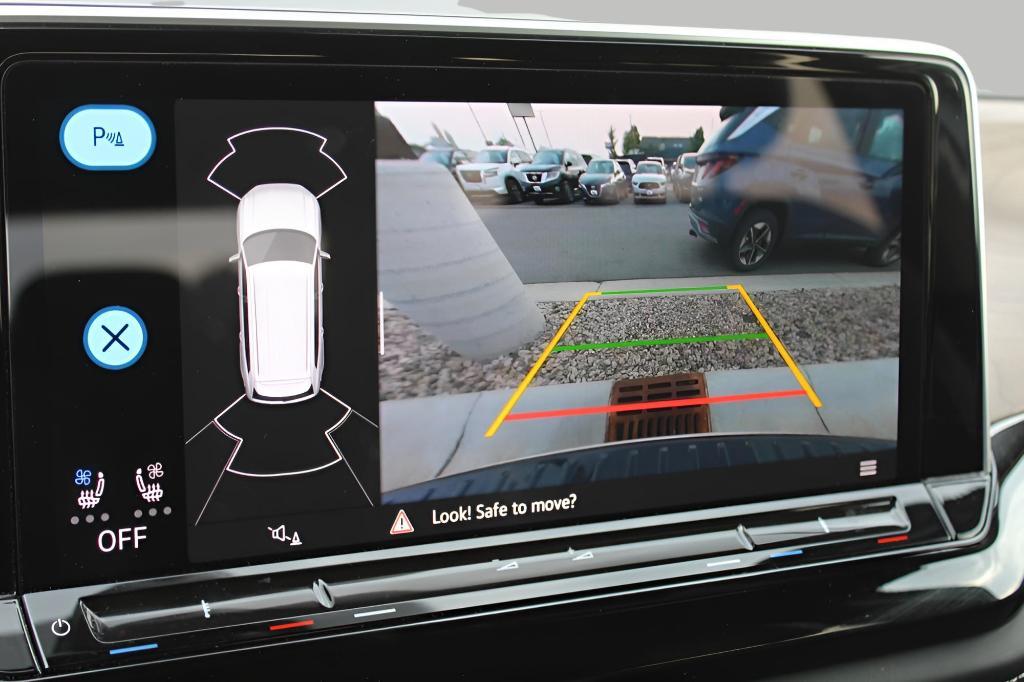 used 2024 Volkswagen Atlas car, priced at $32,346