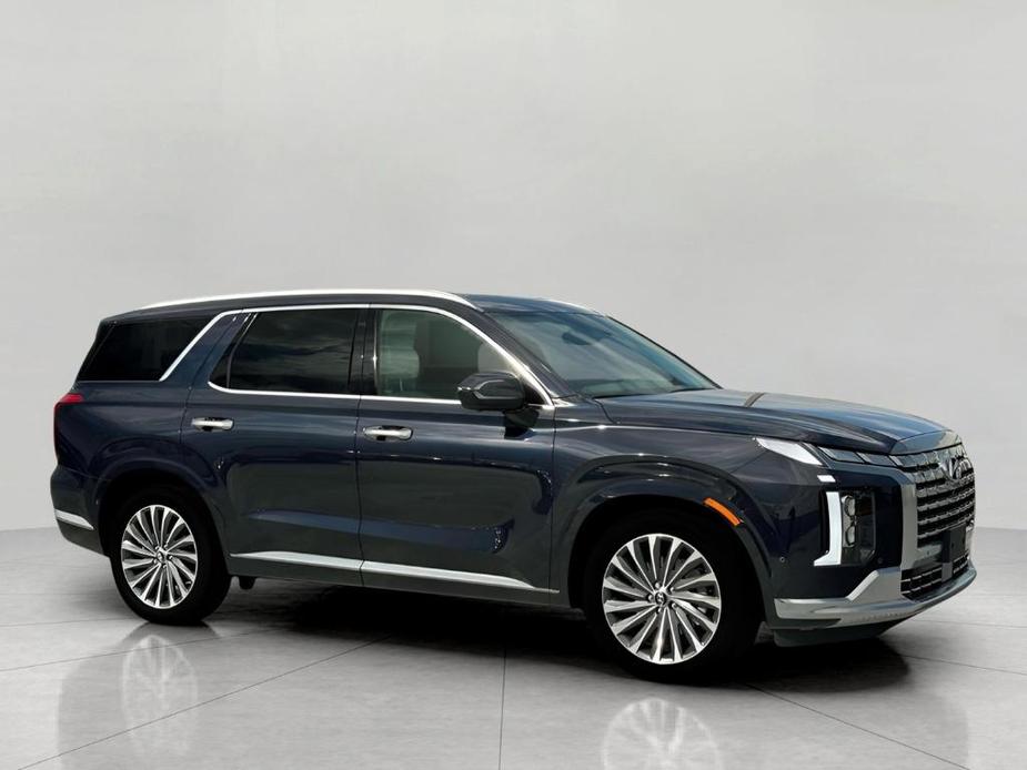 new 2025 Hyundai Palisade car, priced at $53,111