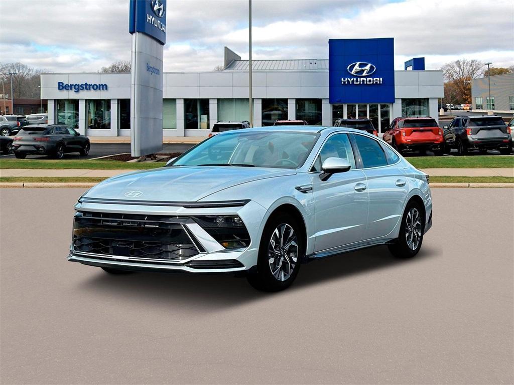 new 2025 Hyundai Sonata car, priced at $28,657
