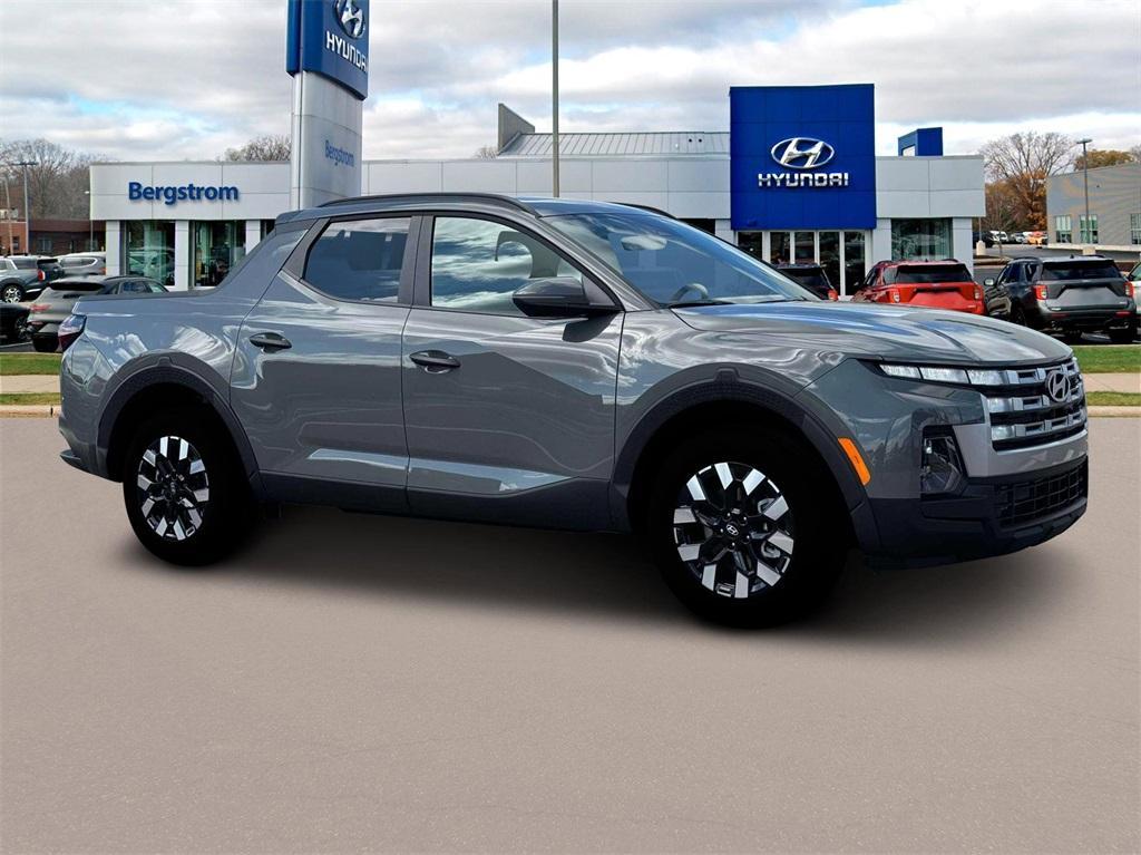 new 2025 Hyundai Santa Cruz car, priced at $33,855