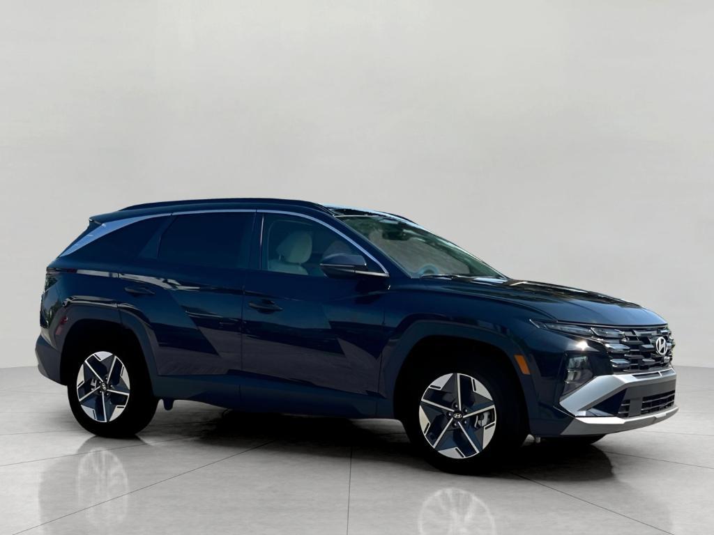 new 2025 Hyundai TUCSON Hybrid car, priced at $35,413