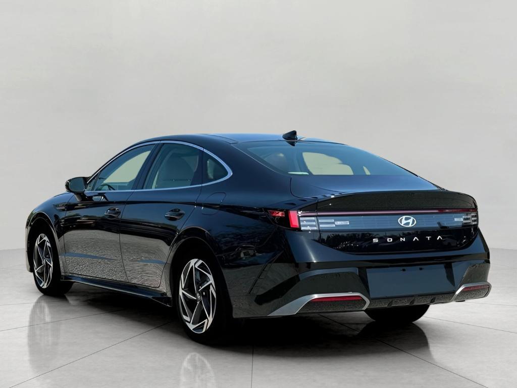 new 2025 Hyundai Sonata car, priced at $31,579