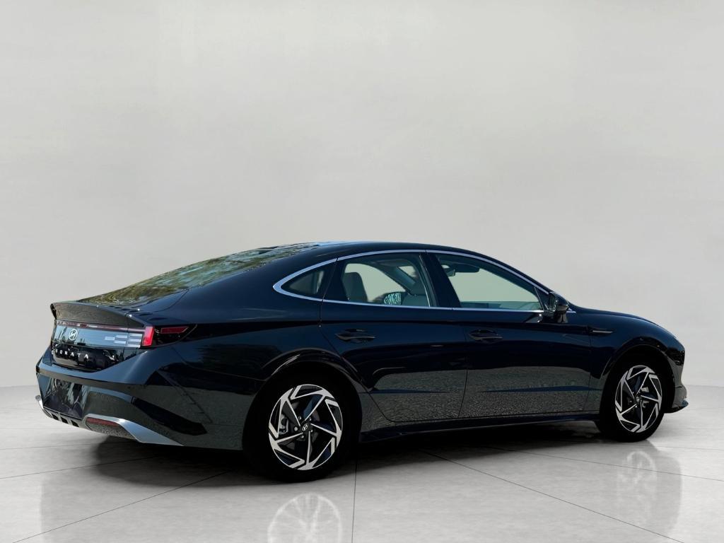 new 2025 Hyundai Sonata car, priced at $31,579