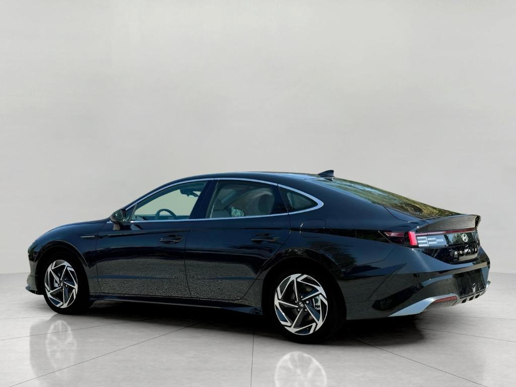 new 2025 Hyundai Sonata car, priced at $31,579