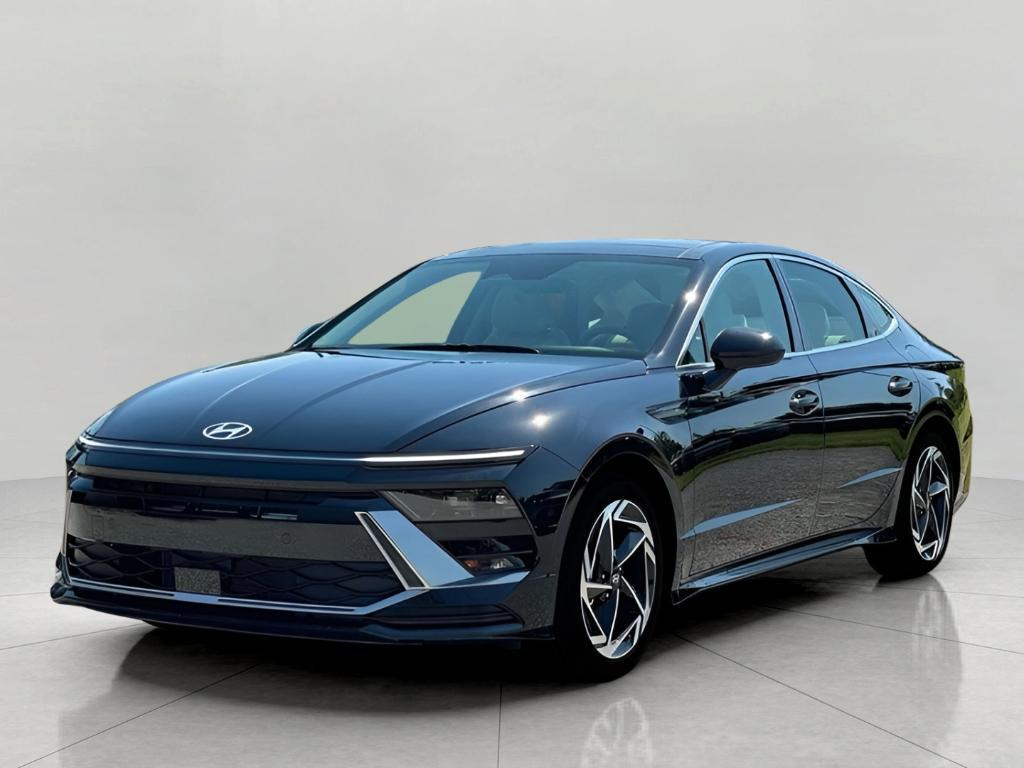 new 2025 Hyundai Sonata car, priced at $31,579