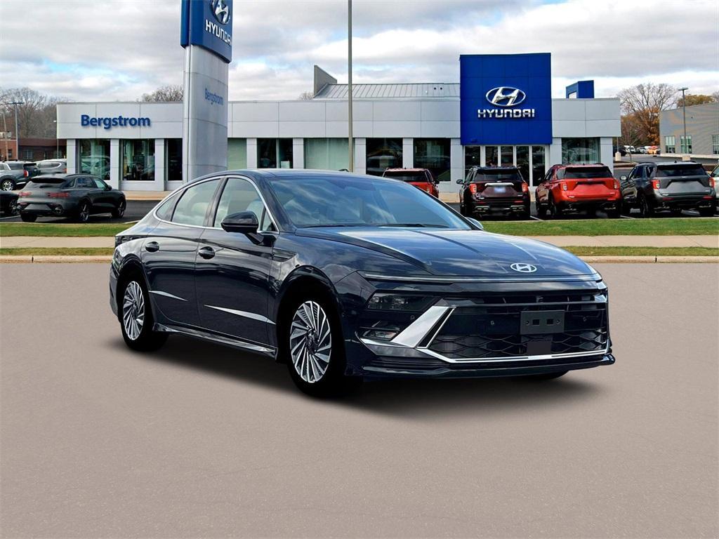 new 2025 Hyundai Sonata Hybrid car, priced at $38,475