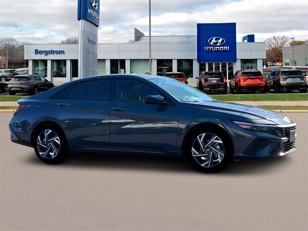 new 2025 Hyundai Elantra car, priced at $24,406