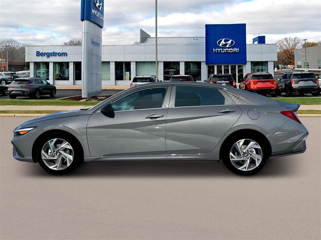 new 2025 Hyundai Elantra car, priced at $24,406