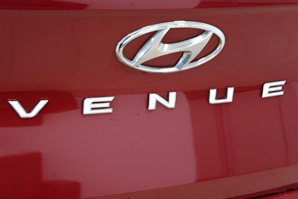 used 2021 Hyundai Venue car, priced at $18,149