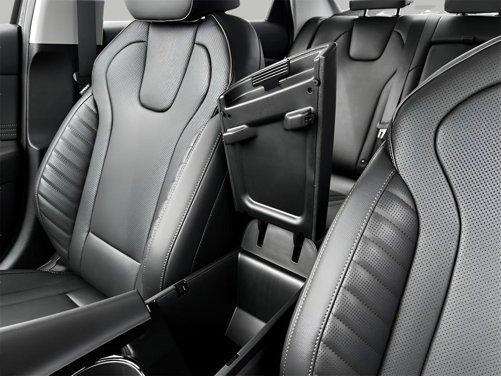 new 2025 Hyundai Elantra car, priced at $28,252