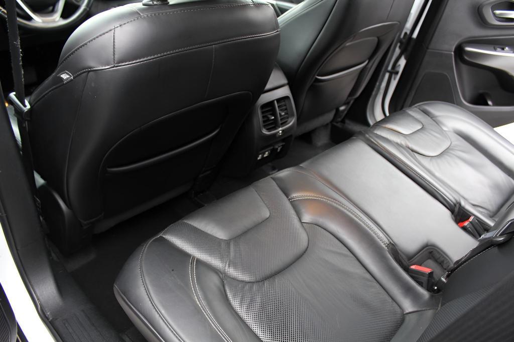 used 2021 Jeep Cherokee car, priced at $19,964