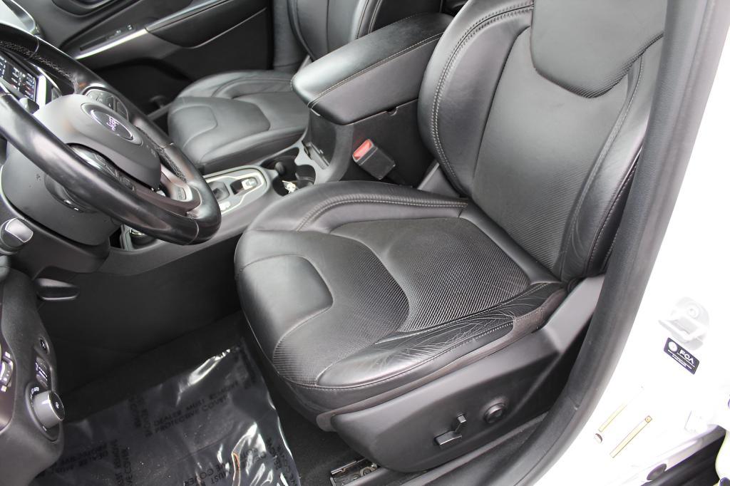 used 2021 Jeep Cherokee car, priced at $19,964