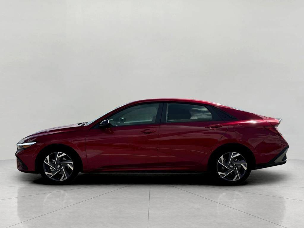 new 2025 Hyundai Elantra car, priced at $23,701