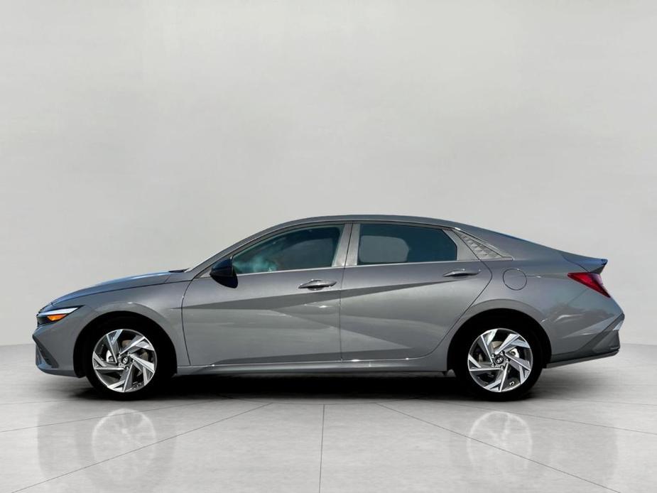 new 2025 Hyundai Elantra car, priced at $23,001