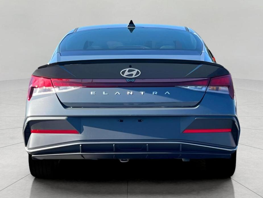 new 2025 Hyundai Elantra car, priced at $23,001