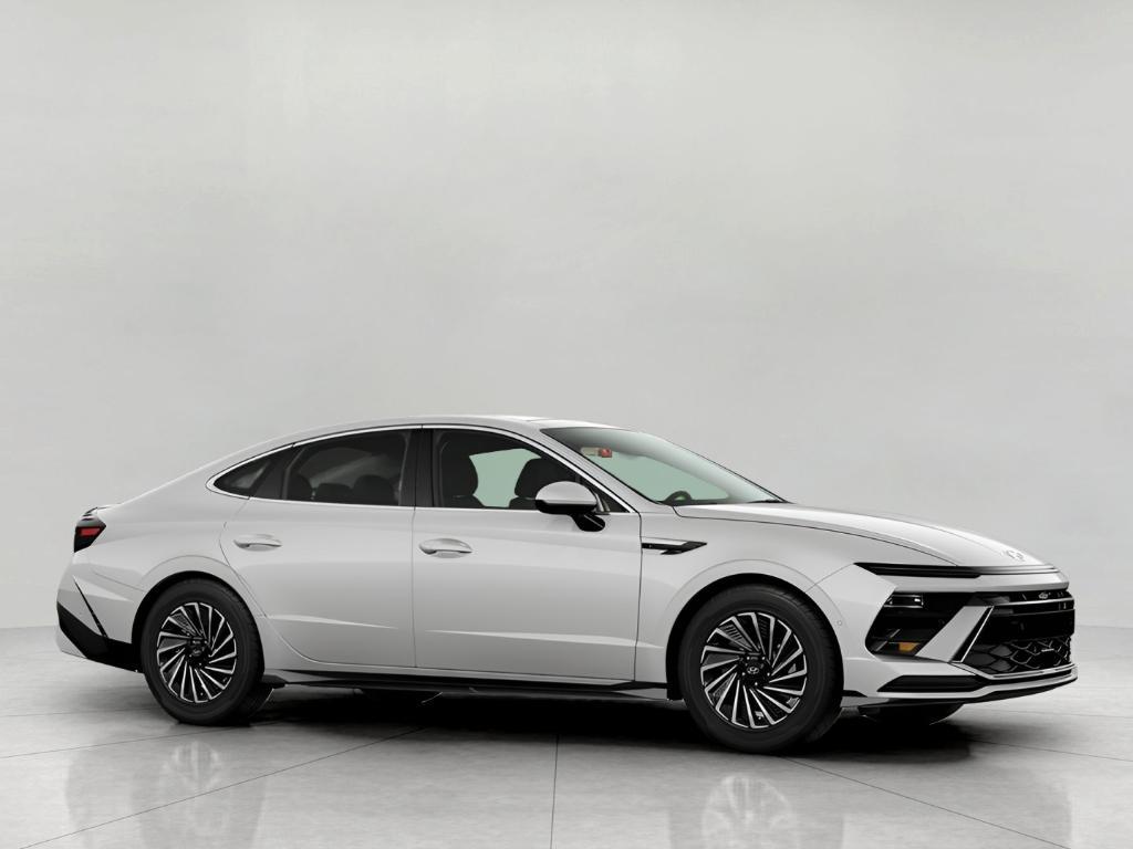 new 2024 Hyundai Sonata Hybrid car, priced at $37,643