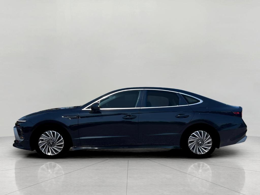 new 2026 Hyundai Sonata Hybrid car, priced at $33,163