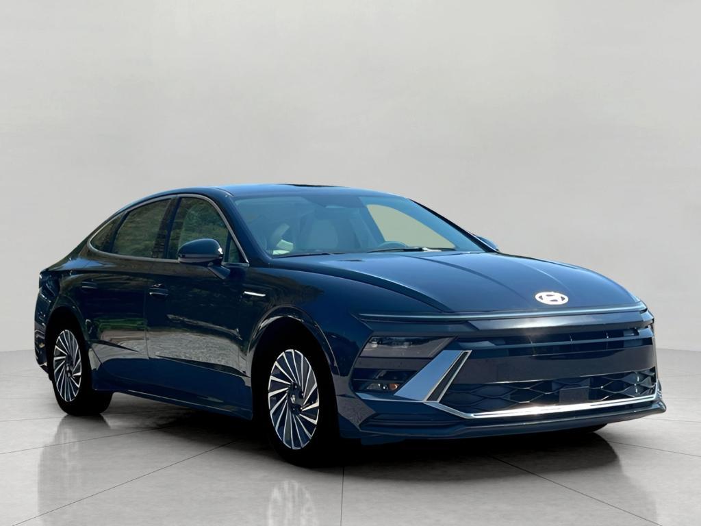 new 2026 Hyundai Sonata Hybrid car, priced at $33,163