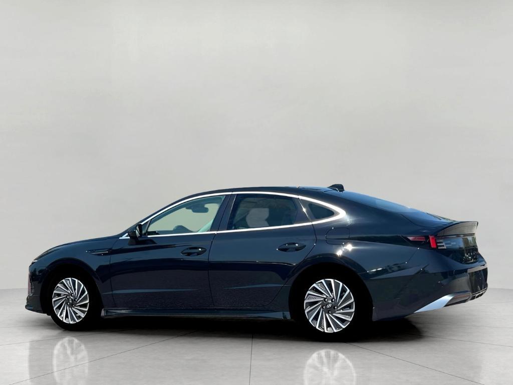 new 2026 Hyundai Sonata Hybrid car, priced at $33,163