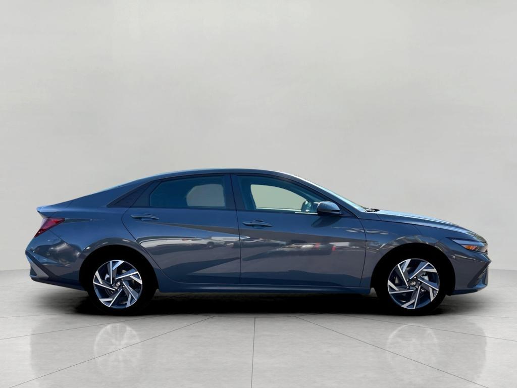 new 2025 Hyundai Elantra car, priced at $23,961