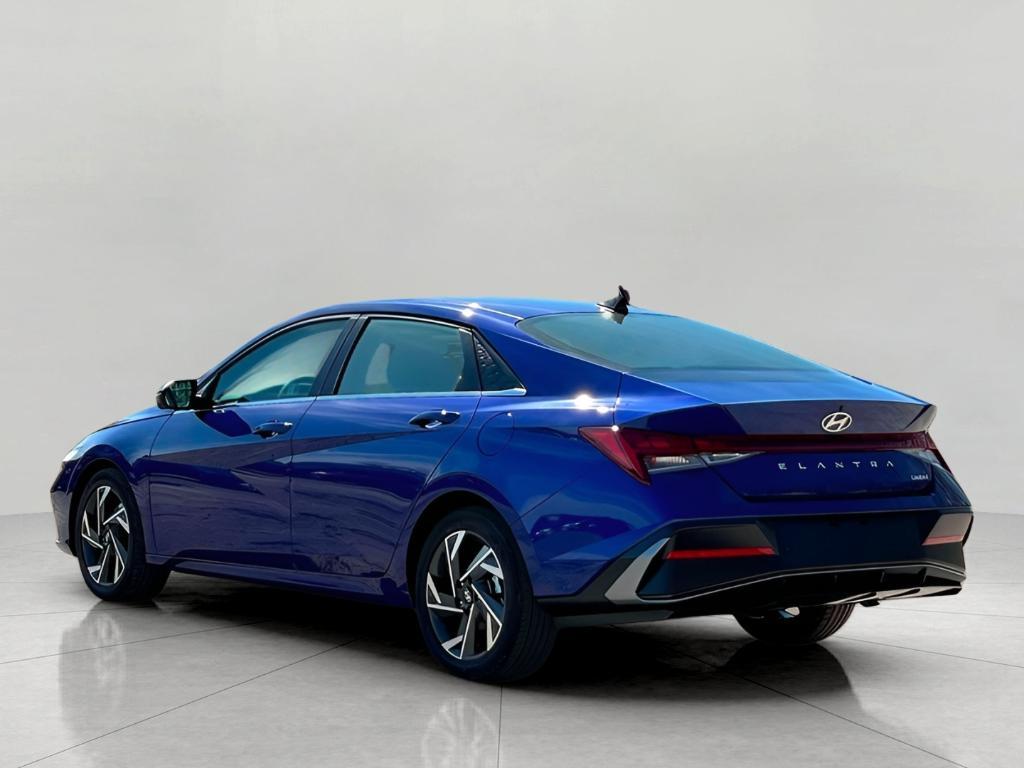 new 2025 Hyundai Elantra car, priced at $27,091