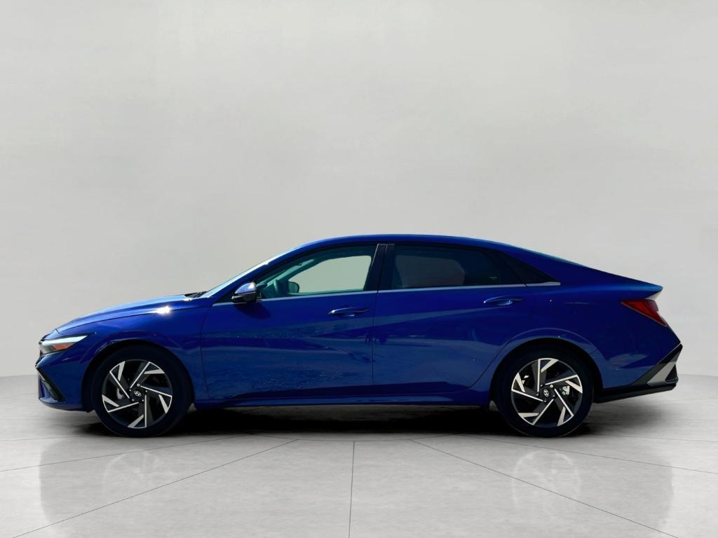 new 2025 Hyundai Elantra car, priced at $27,091