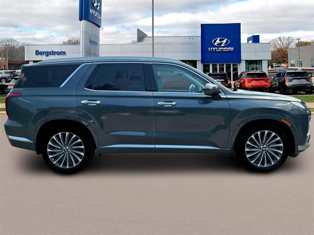 new 2025 Hyundai Palisade car, priced at $53,253