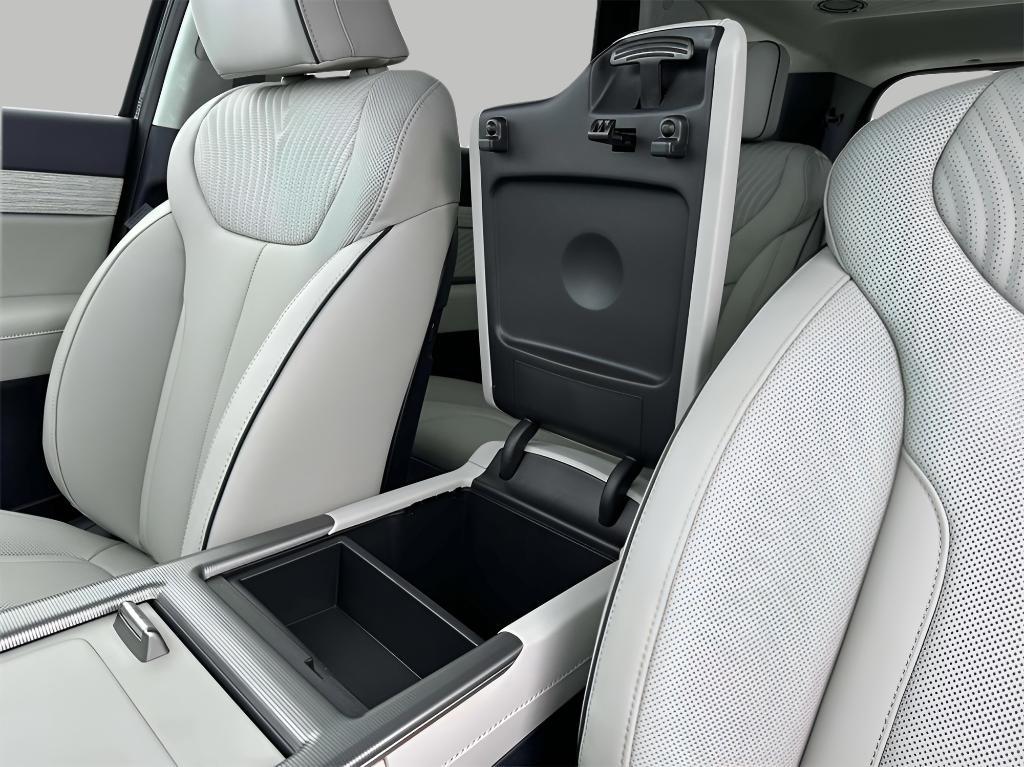 new 2025 Hyundai Palisade car, priced at $53,253