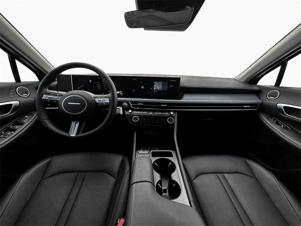 new 2025 Hyundai Sonata Hybrid car, priced at $38,620