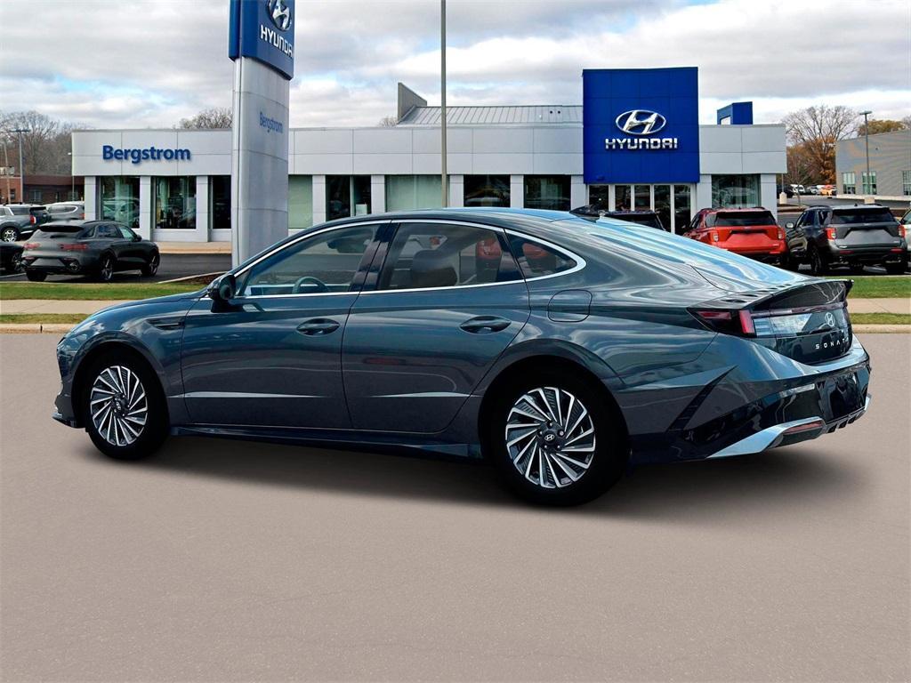 new 2025 Hyundai Sonata Hybrid car, priced at $38,620