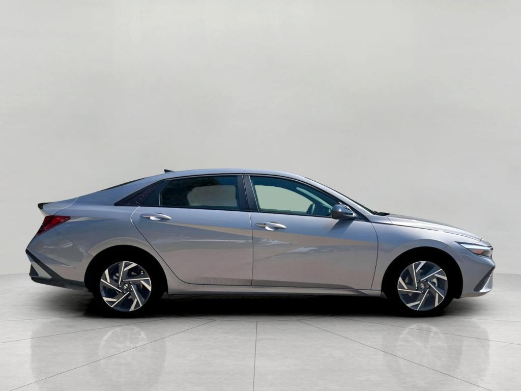 new 2025 Hyundai Elantra car, priced at $24,421