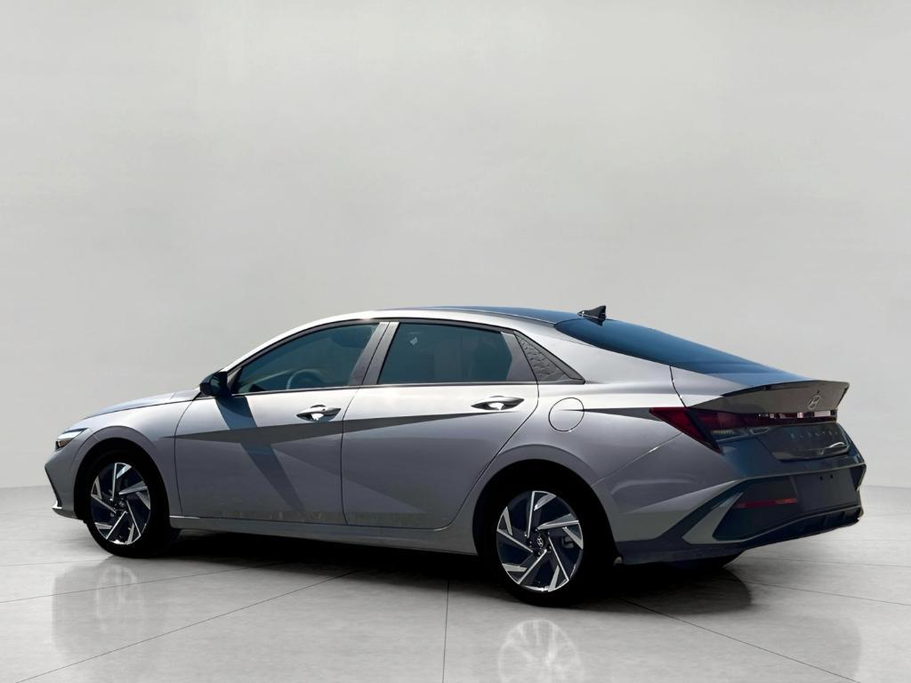 new 2025 Hyundai Elantra car, priced at $24,421