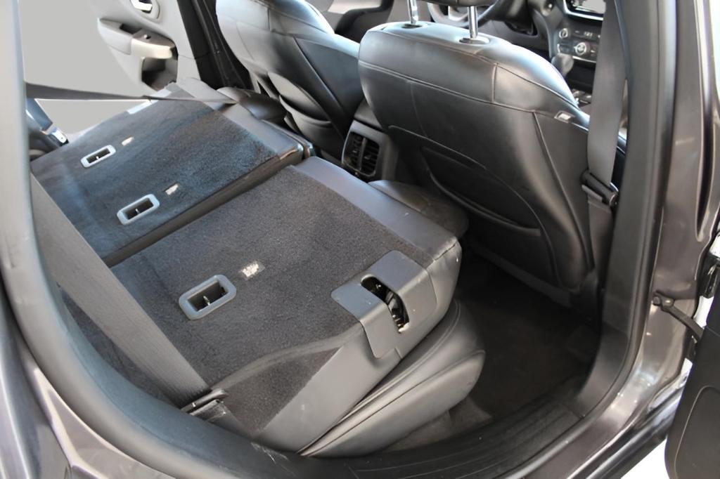 used 2019 Jeep Cherokee car, priced at $16,225