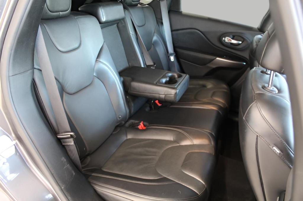 used 2019 Jeep Cherokee car, priced at $16,225