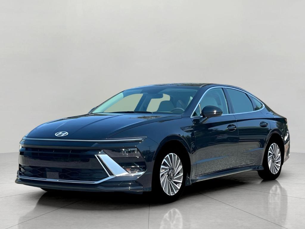 new 2025 Hyundai Sonata Hybrid car, priced at $32,415