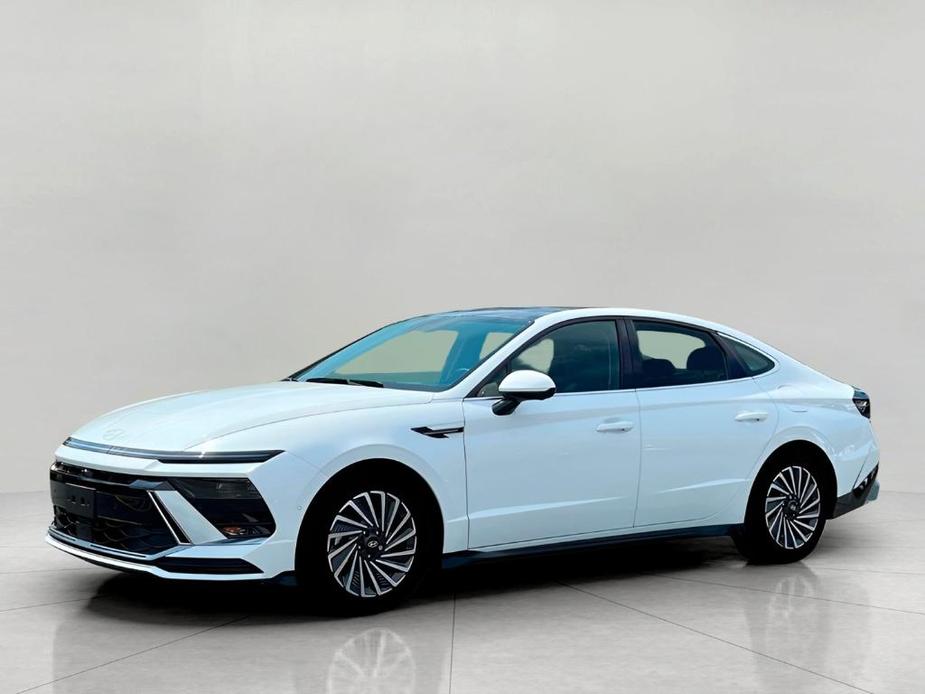 new 2025 Hyundai Sonata Hybrid car, priced at $38,051