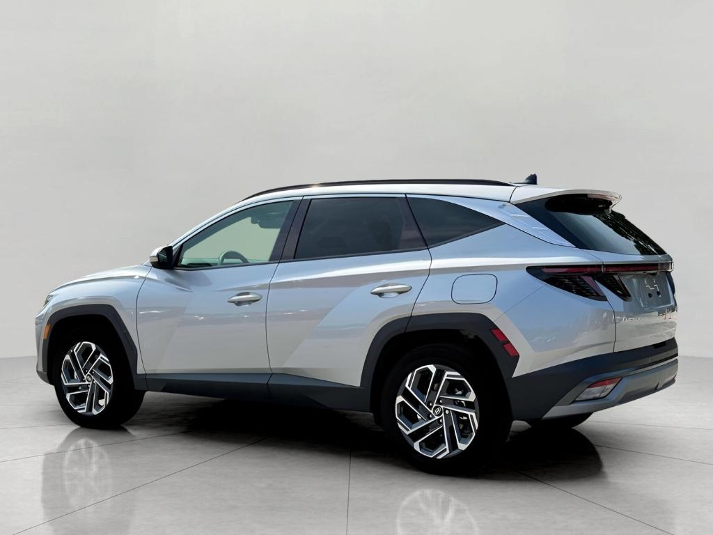 new 2025 Hyundai TUCSON Hybrid car, priced at $41,661