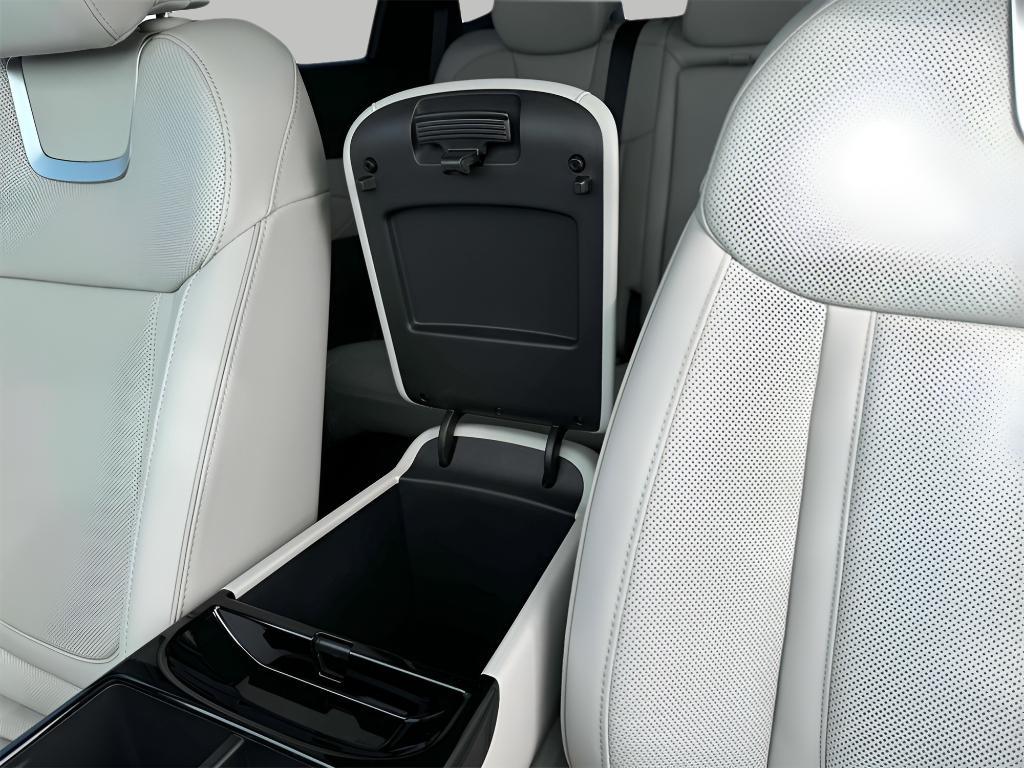 new 2025 Hyundai TUCSON Hybrid car, priced at $41,661