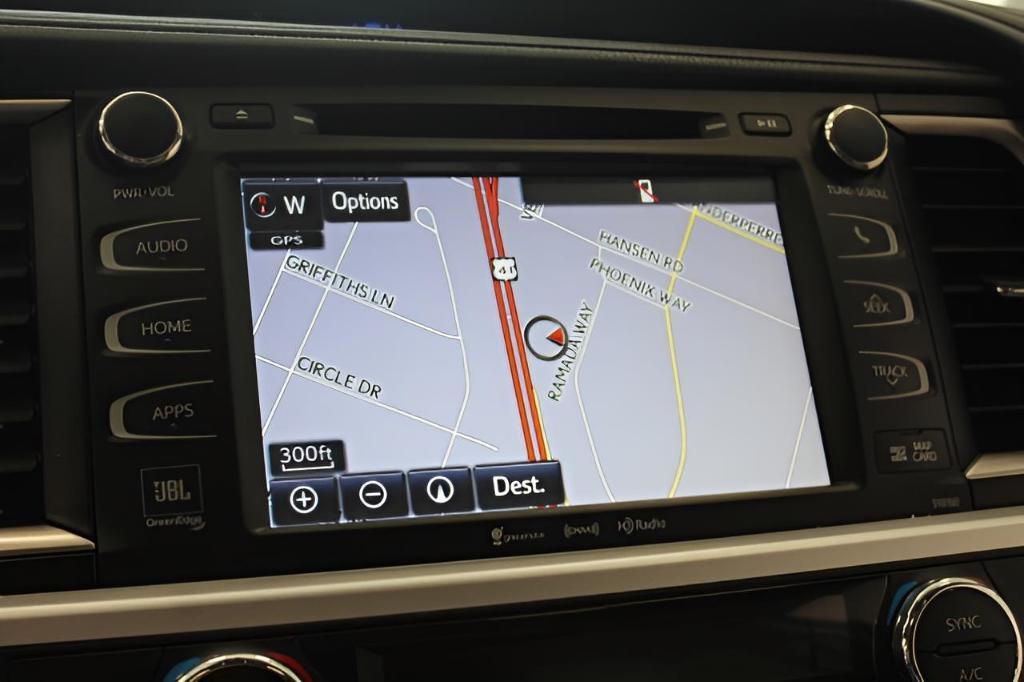 used 2016 Toyota Highlander car, priced at $23,328