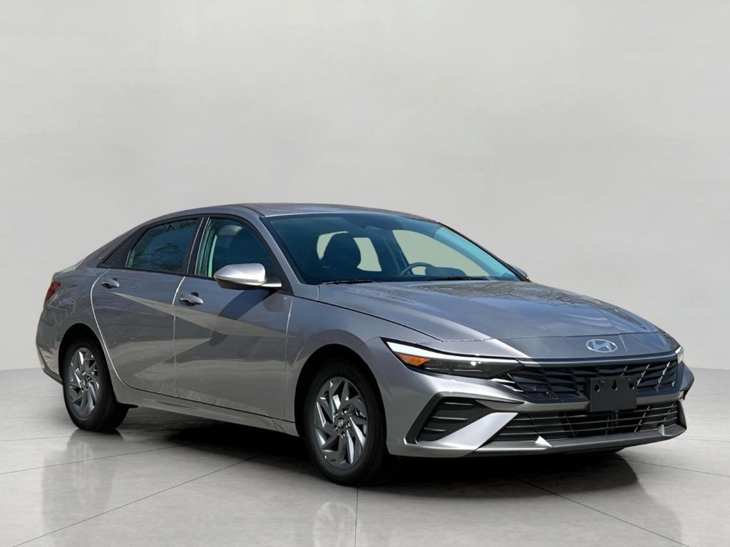 new 2025 Hyundai Elantra HEV car, priced at $26,210